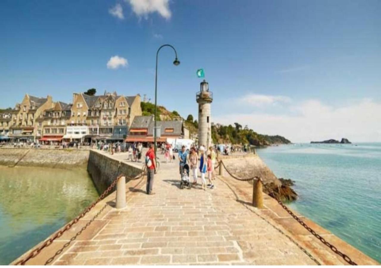 La Merveille By Mrodbnb - Appart Neuf - Vue Mer - 25M Plage & Resto - Cine - Cheminee - Popcorn Cancale Exterior photo